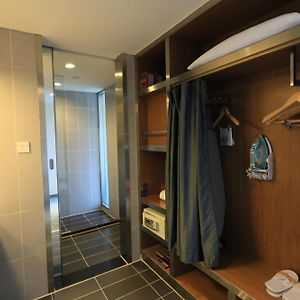 Breezy Room King Room